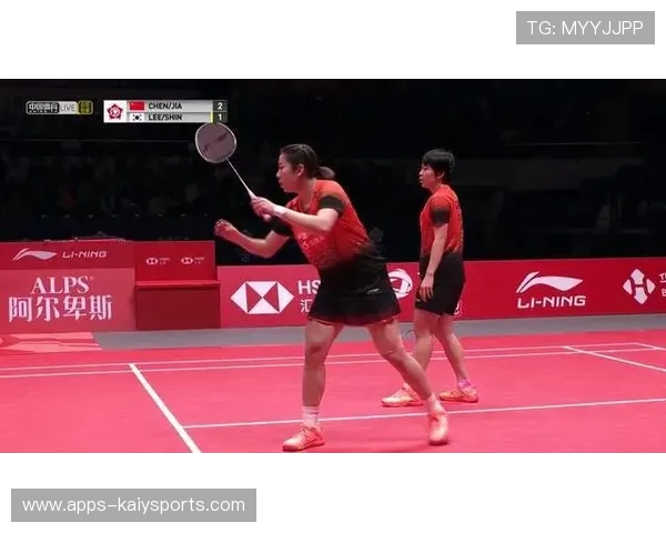 女双组合强化中后场追身球处理 女双组合强化中后场追身球处理